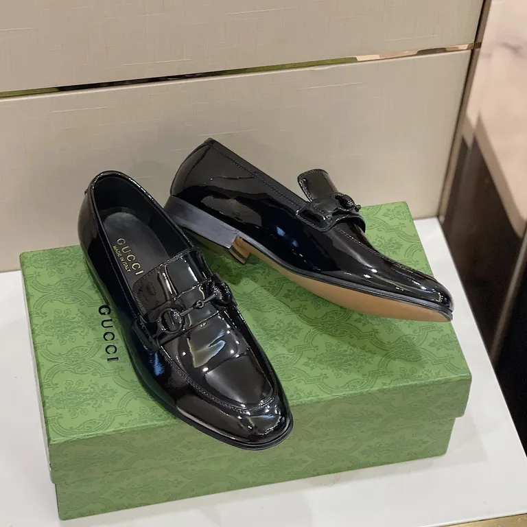 Gucci Shoe 